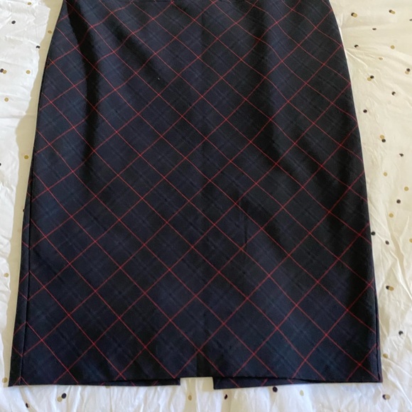 Express Navy Plaid with Red Stripe Detail. - Picture 4 of 6
